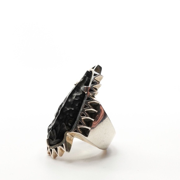 King Baby Studio Carved Jet Arrowhead In Sawtooth Ring Fine Silver .925 Size 7 - Picture 3 of 12